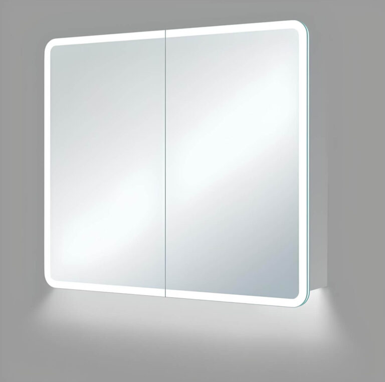 LEDmirrorcabinetwithcharginfsocket