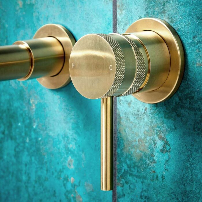 scudo-wall-mounted-core-basin-tap