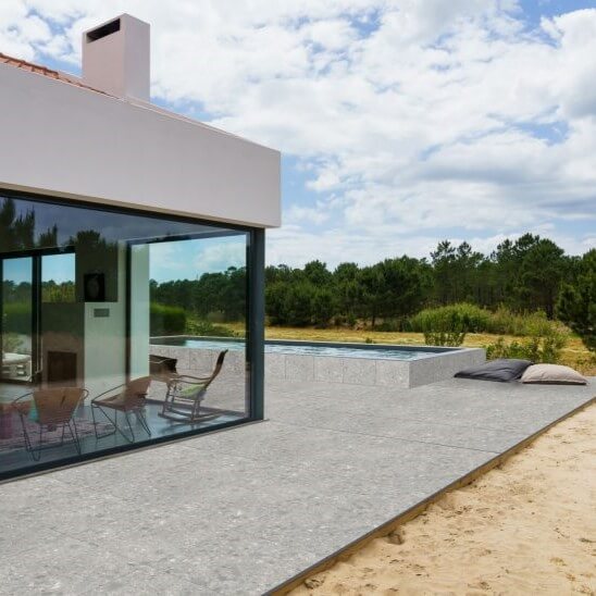 Terrazzo-Grigo-60x60x2-2_edited_rev-min-768x576